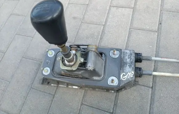 Seat Ibiza III (6L) Gear shifter/selector 6Q0711061