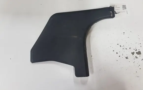Foot area side trim