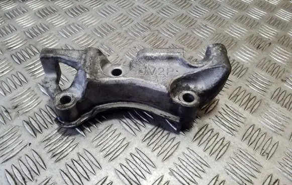 Citroen C4 Grand Picasso Engine mounting bracket 9673585780