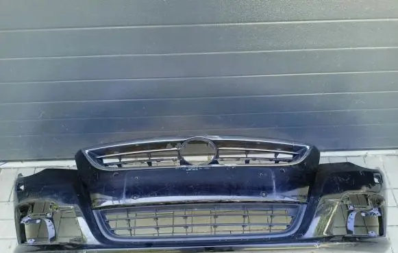 Volkswagen PASSAT CC Front bumper 3C8807217