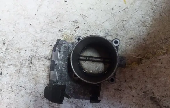 Volvo S60 Throttle valve 8677866 0280250103