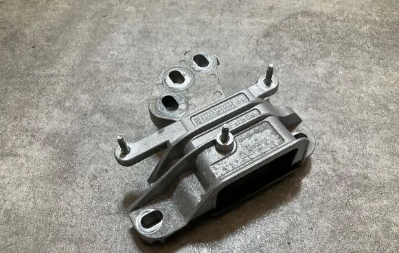 Ford Puma Gearbox mount L1BG7M121BB ENAC46000