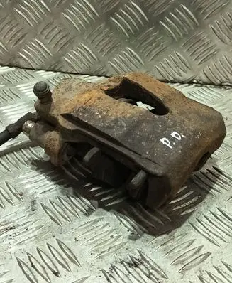 Volkswagen Golf V Front brake caliper