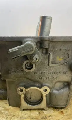 Ford Mustang VI Engine head BR3E6C064CE