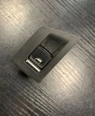 BMW 5 F10 F11 Electric window control switch 9163527