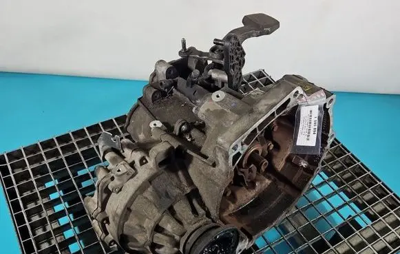 Volkswagen Jetta VI Manual 5 speed gearbox LHW IMPRK1595894