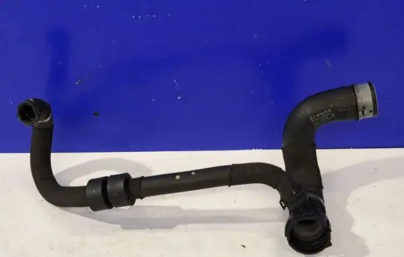 Mercedes-Benz ML W166 Engine coolant pipe/hose A1665005675