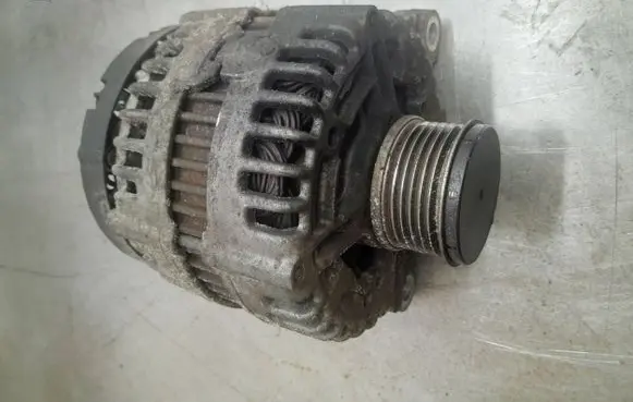 Ford Mondeo MK IV Generator/alternator 7G9N10300