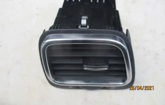 Volkswagen Scirocco Dashboard side air vent grill/cover trim