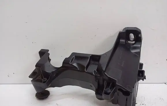 Peugeot Expert Other engine bay part 9674482280