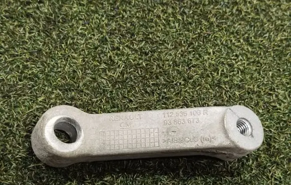Nissan NV300 Engine mounting bracket 112535100R 93863673