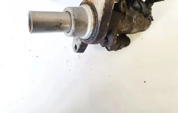 Volkswagen PASSAT B6 Master brake cylinder
