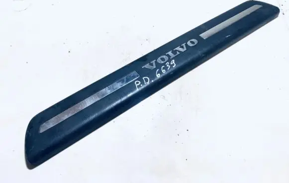 Volvo V50 Front sill trim cover 08622671 30744287