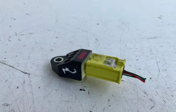 Toyota Yaris Airbag deployment crash/impact sensor 898310D060