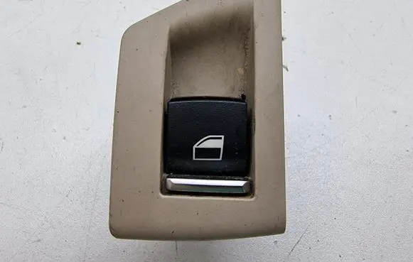 BMW 5 F10 F11 Electric window control switch 9163527