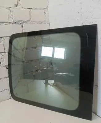 Volkswagen Caddy Rear windscreen/windshield window 43R001583 DOT682M3232AS2