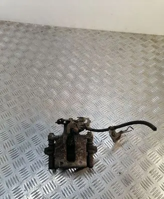 Toyota Avensis T270 Rear brake caliper 0204Y01338