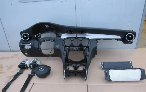 Mercedes-Benz C W205 Dashboard A2056801287 2056801257938 50750321