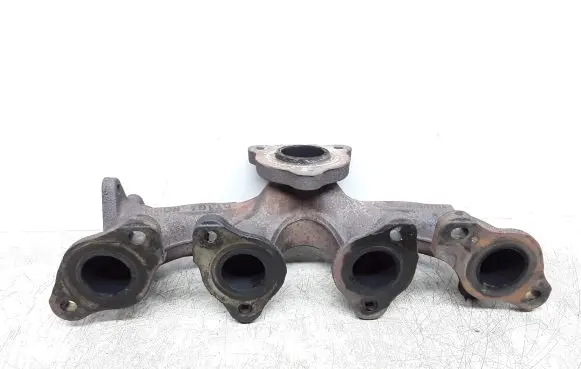 Volvo V70 Exhaust manifold 31380132