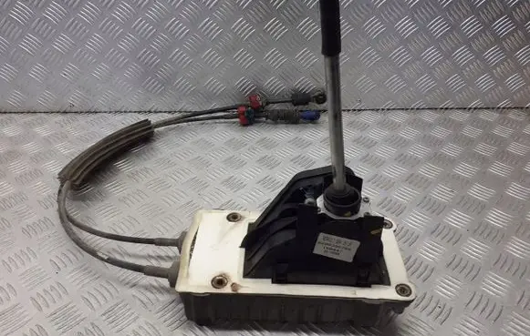 Renault Megane II Gear selector/shifter in gearbox 820096768