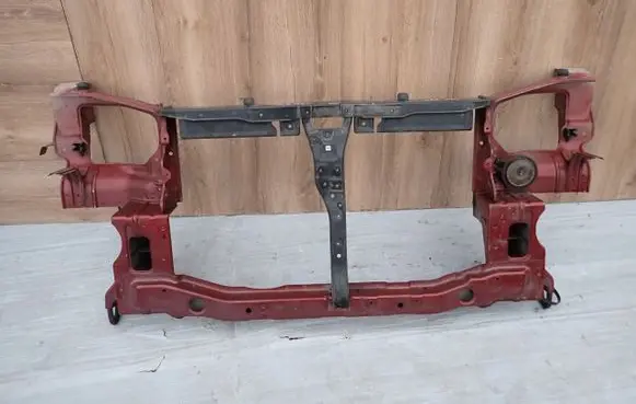 Hyundai Santa Fe Front bodywork piece 