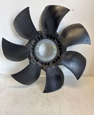 Iveco Daily 6th gen Electric radiator cooling fan 5801418717