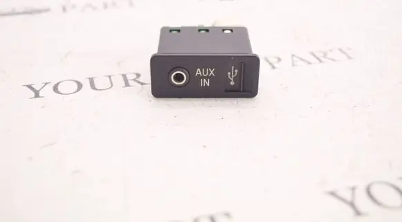 BMW 7 F01 F02 F03 F04 AUX in-socket connector 9129652