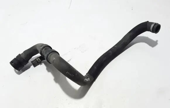 Engine coolant pipe/hose