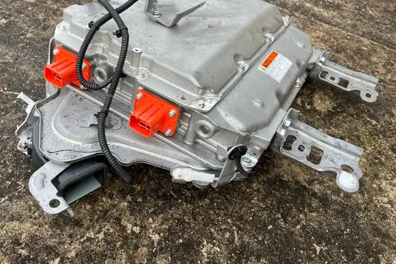 Toyota RAV 4 (XA50) Voltage converter inverter G909042062