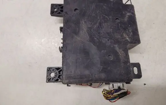 Mitsubishi Outlander Fuse module 8637A319 519087A18