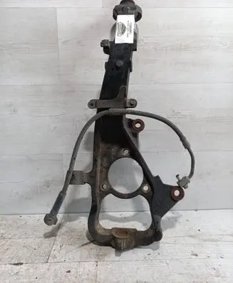 Chevrolet SSR Front wheel hub spindle knuckle 15073046