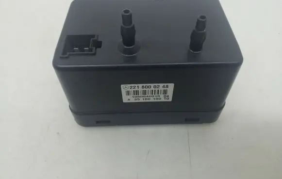 Mercedes-Benz S W221 Vacuum pump A2218000248