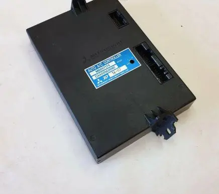 Mitsubishi 3000 GT Air conditioner control unit module MB897174