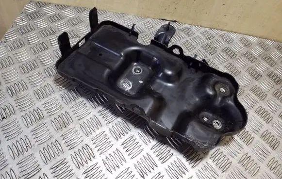 Chevrolet Captiva Battery tray 