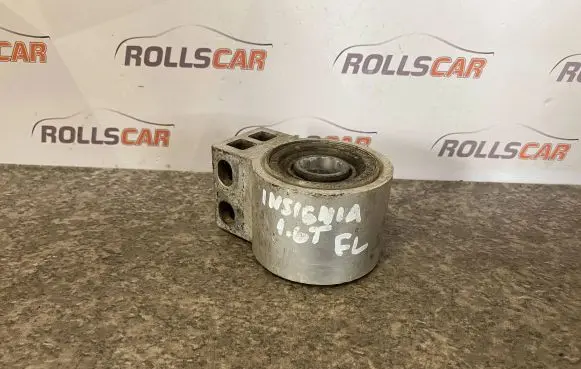 Opel Insignia A Front lower control arm/wishbone
