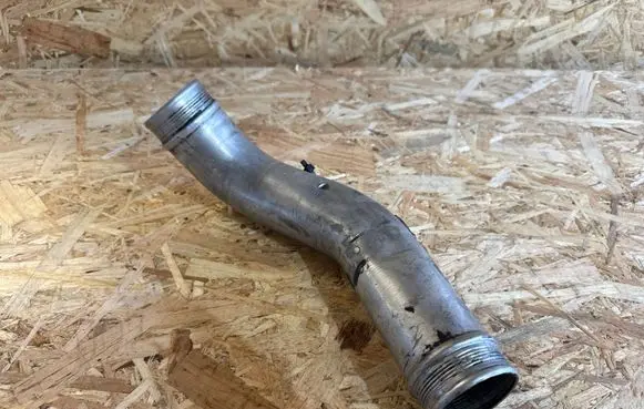 Intercooler hose/pipe