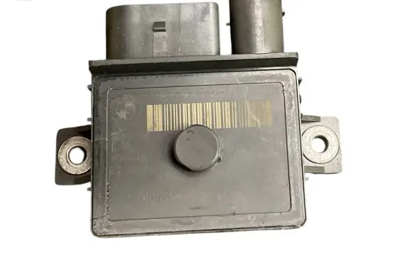 BMW 5 E60 E61 Glow plug pre-heat relay E2110022351 859172301