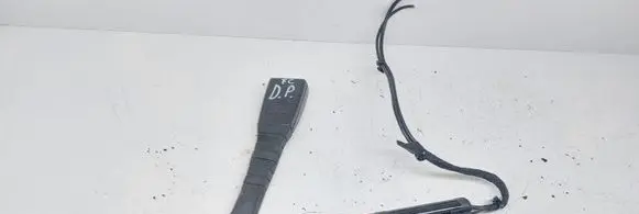 Front seatbelt buckle