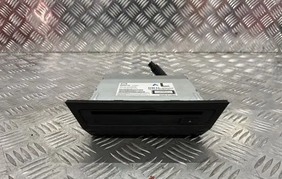 Mazda 2 Navigation unit CD/DVD player DB1L-669G0D