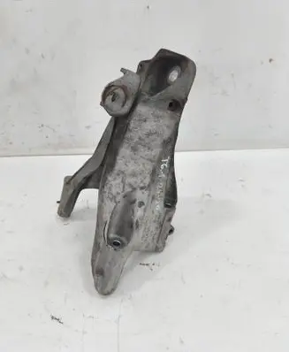Volkswagen Transporter - Caravelle T6 Engine mounting bracket 7LA199370