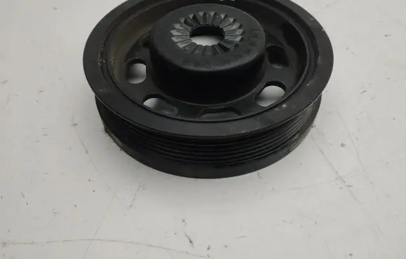 Audi Q3 F3 Water pump pulley 