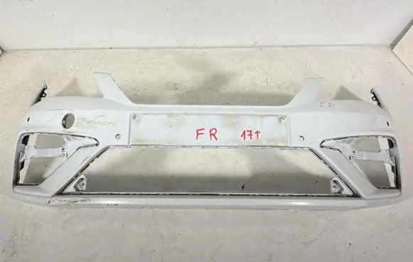 Seat Leon (5F) Front bumper 5F0807221AB 5F0807217KA 5F0807221
