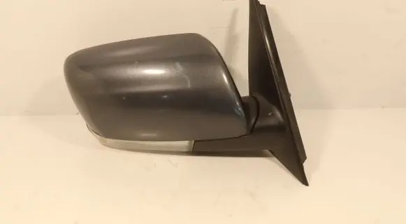 KIA Venga Front door electric wing mirror 