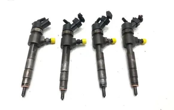 Fiat Croma Fuel injectors set 0445110276