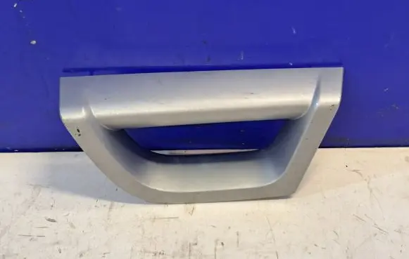 Volvo XC90 Rear door handle trim 8650070