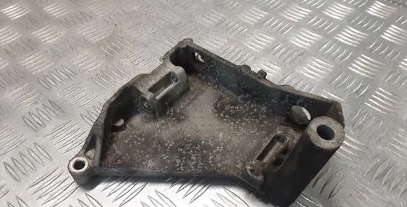 Volkswagen Touareg I Generator/alternator bracket 070903143C