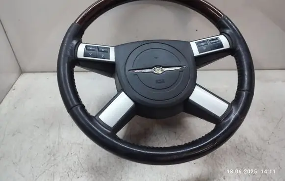 Chrysler 300 - 300C Steering wheel