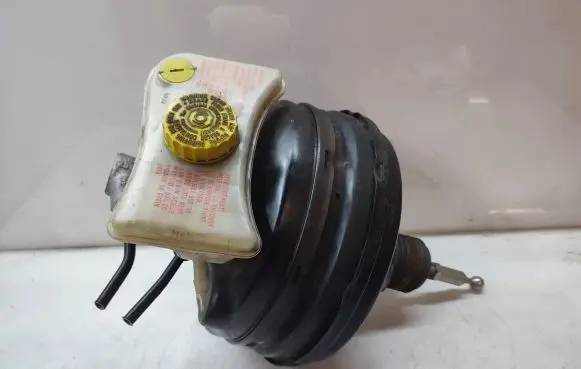 Audi A4 S4 B7 8E 8H Brake booster 8E0612105P