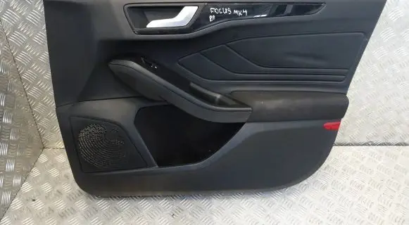 Ford Focus Front door card panel trim