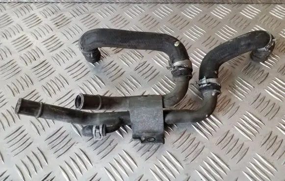 Infiniti FX Engine coolant pipe/hose